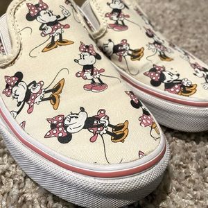 Vans x Disney Minnie Mouse slip on